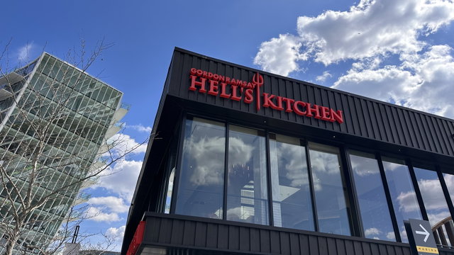Hell's Kitchen Washington DC: A Solo Diner's Review